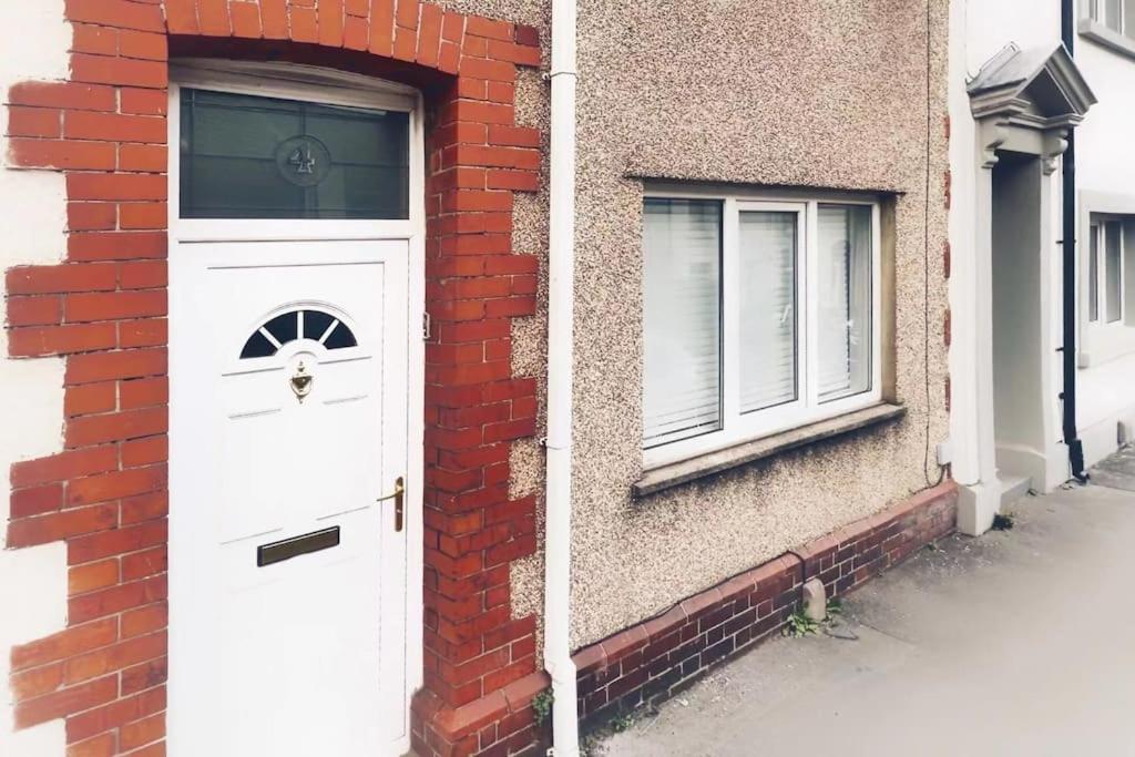 Urban Music Style Townhouse In Swansea City Center Zewnętrze zdjęcie